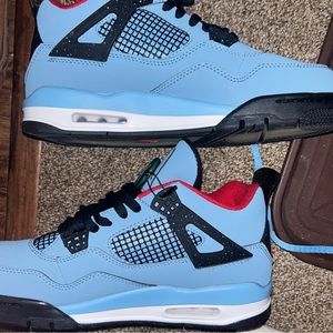 Travis scott jordan 4s